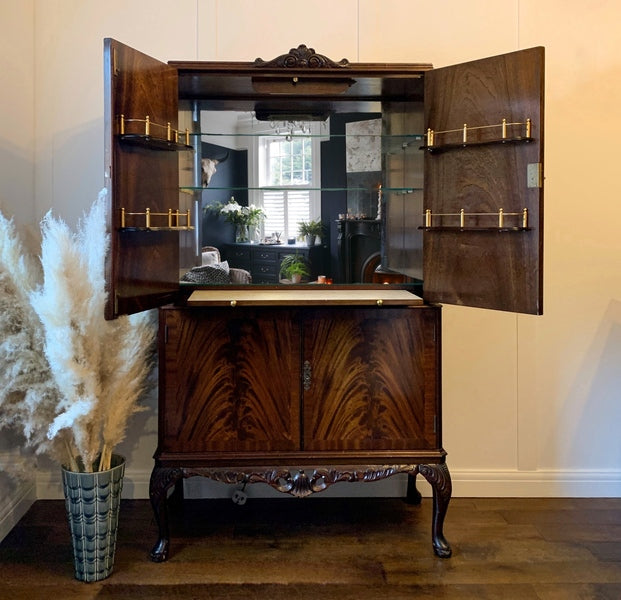 Antique flame mahogany cocktail cabinet, queen anne bar, chinoiserie decor, for bespoke design – A rare vintage treasure