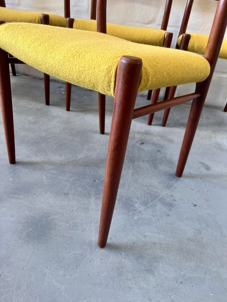 Four mid century danish model 75 upholstered dining chairs by niels otto møller for jl møllers møbelfabrik – A rare vintage treasure