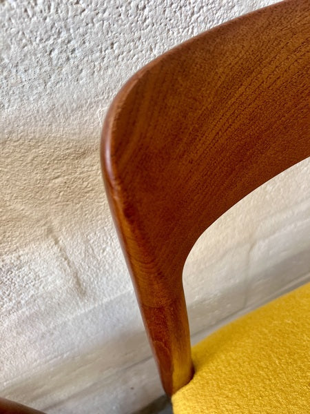 Four mid century danish model 75 upholstered dining chairs by niels otto møller for jl møllers møbelfabrik – A rare vintage treasure