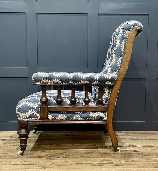 A 19th century english victorian upholstered library chair – A rare vintage treasure