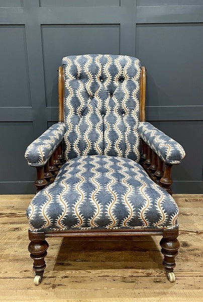 A 19th century english victorian upholstered library chair – A rare vintage treasure